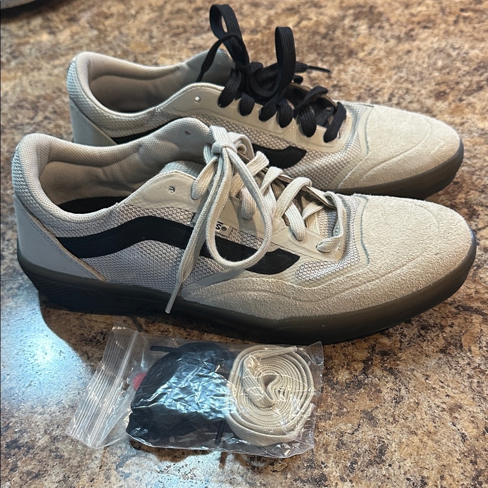 VANS NUBUCK ULTIMATE WAFFLE SKATEBOARDING A.V.E. MENS 6.5 new